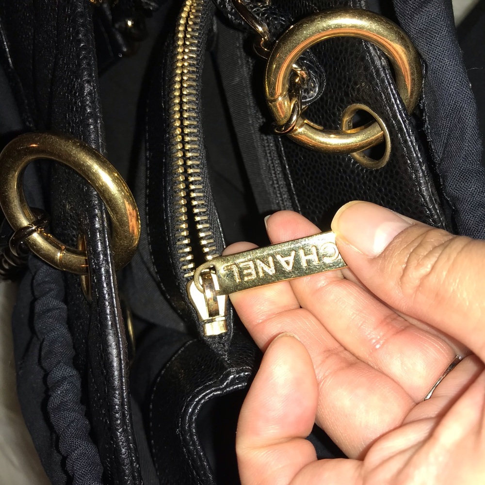 Authentic Chanel large GST - Picture 5 of 8